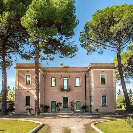 Villa Sleeps 21 With Pool And Air Con Cannole