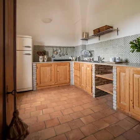 Sleeps 21 With Pool And Air Con Villa Cannole