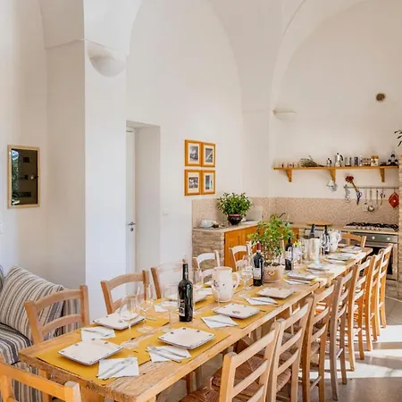 Sleeps 21 With Pool And Air Con * Cannole